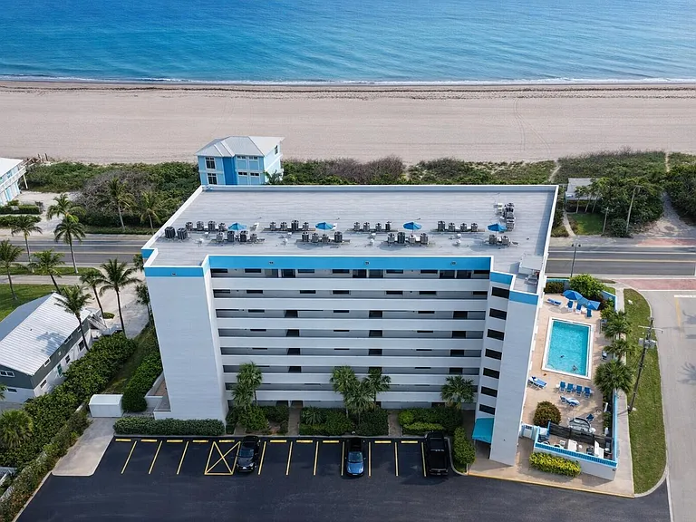 355 S Ocean Dr #807 — Photo 2