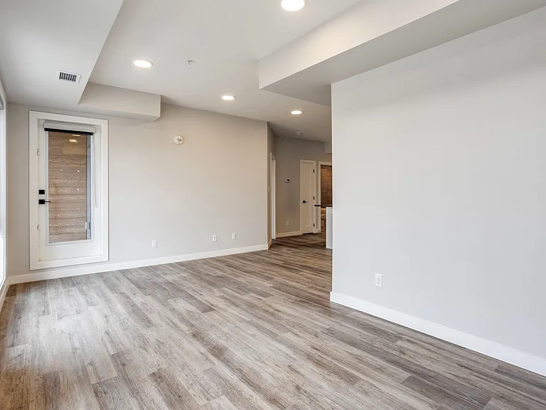 657 Glenridding Ravine Dr SW — Photo 10