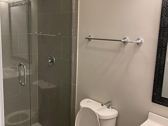 5th image of 3618 W Franklin Blvd #2