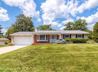 3 Grandview Hts, Saint Louis, MO 63131