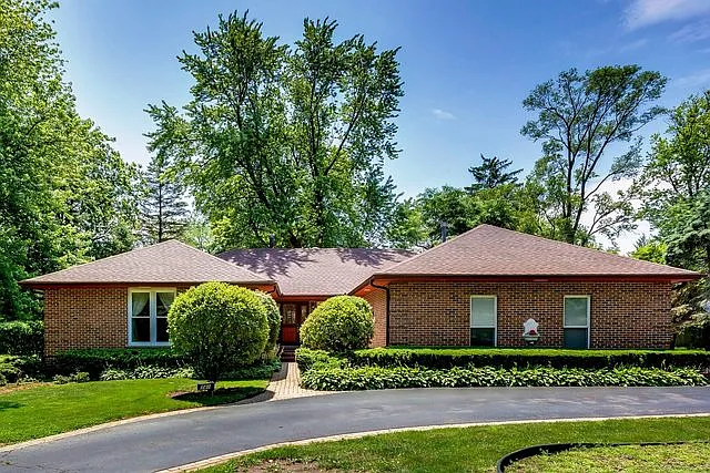 741 Becker Rd photo 1