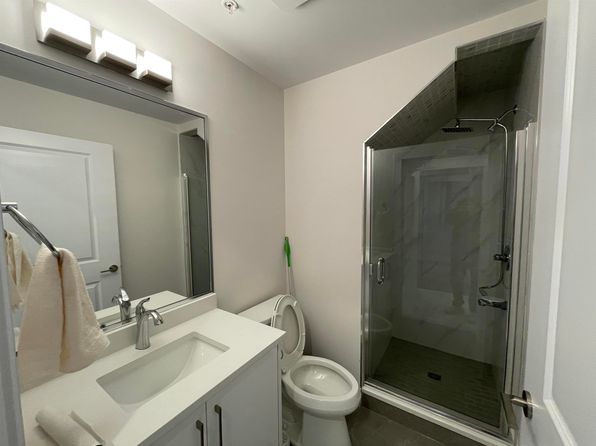 2 bedroom rental in Vancouver — photo 11