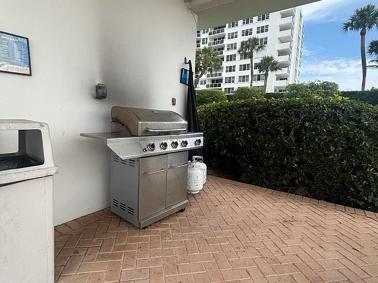 2600 N Flagler Dr #808 — Photo 16