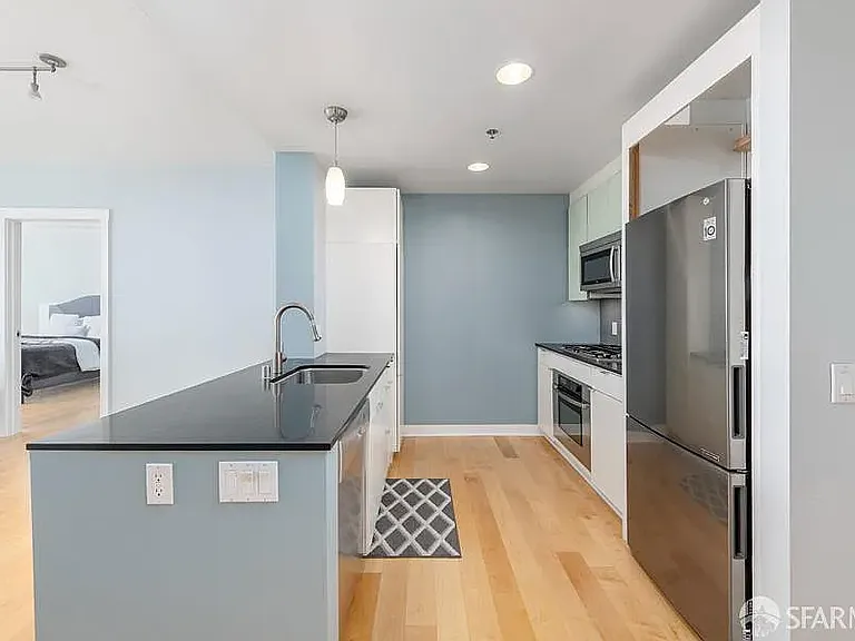 501 Beale St #8B — Photo 6