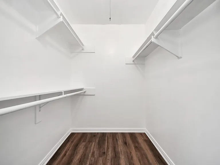 10602 Raydell Dr — Photo 14