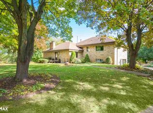 11246 Orchard Hill Dr, Romeo, MI 48065