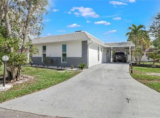 16 Hackney Ln #A-22, Naples, FL 34112
