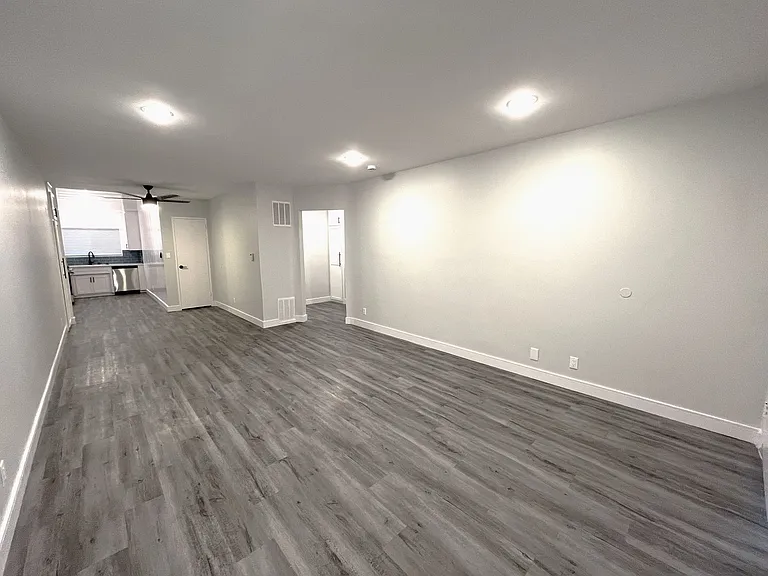 123 California Ave — Photo 40