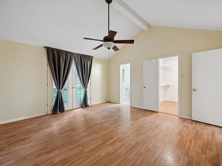 14311 Overbrook Ln — Photo 9
