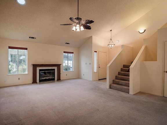 4th image of 8665 N Cedar Ave Unit 138