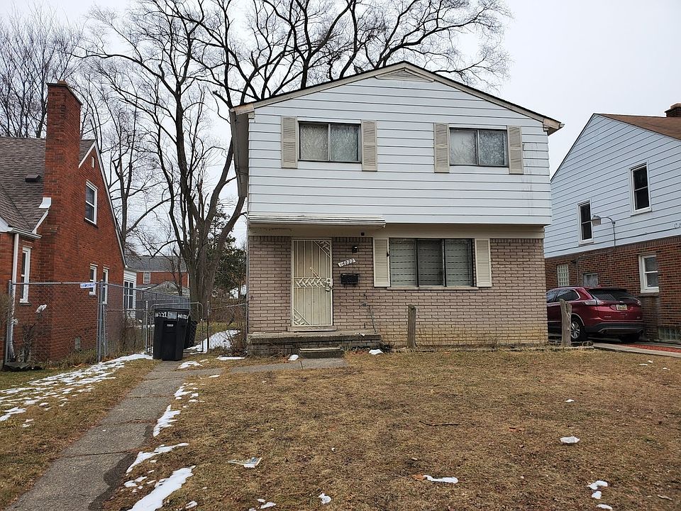 2nd image of 16222 Whitcomb St