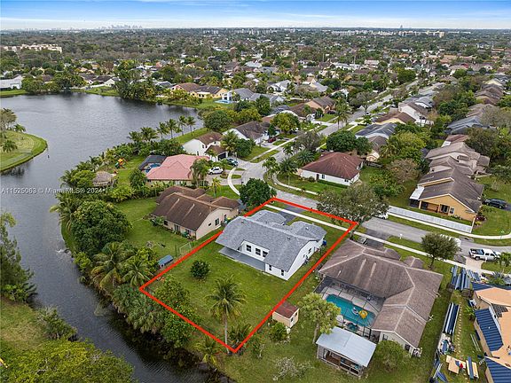 2nd image of 7455 NW 53rd St