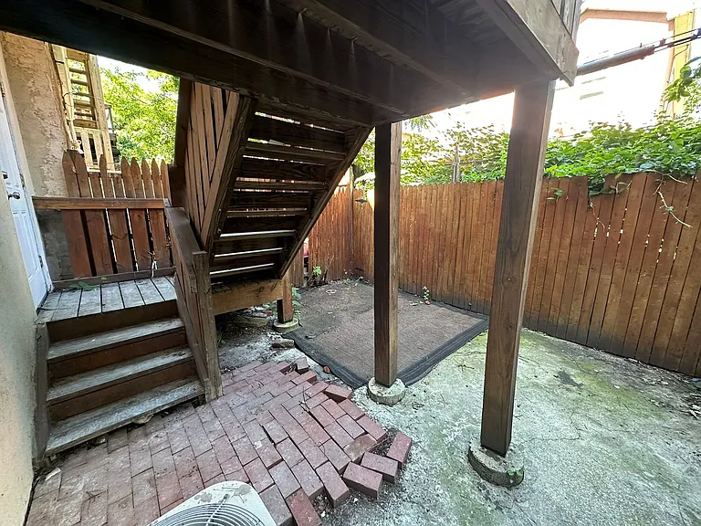 18th St N 2144 — Photo 23