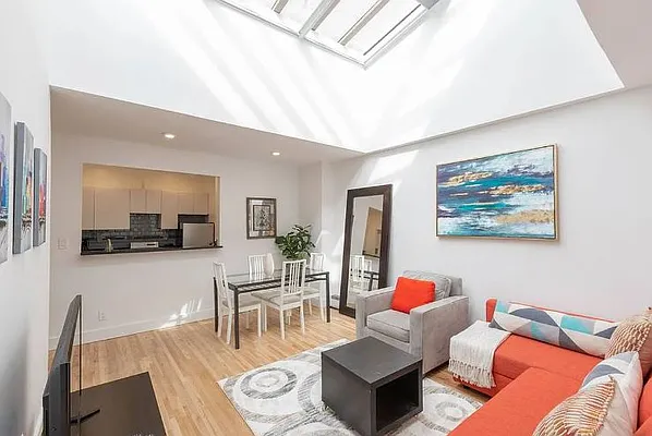 Rented by Mossanen Group | media 15