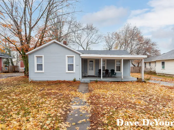 201 E 1st St, Fennville, MI 49408