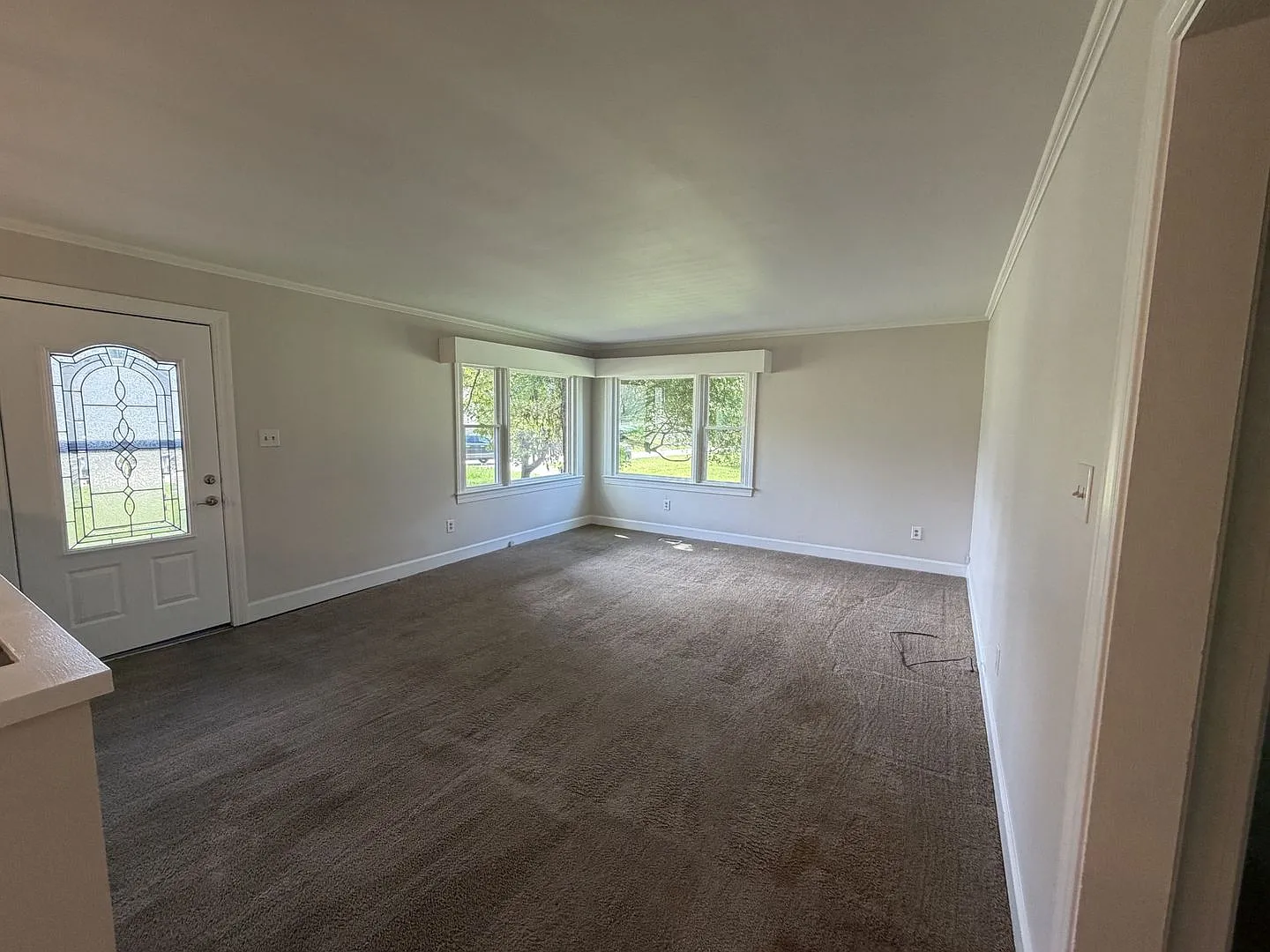 Spacious 2 Bedroom / 1 Bathroom Home -1/2 Acre Lot - Storage Building — Photo 2