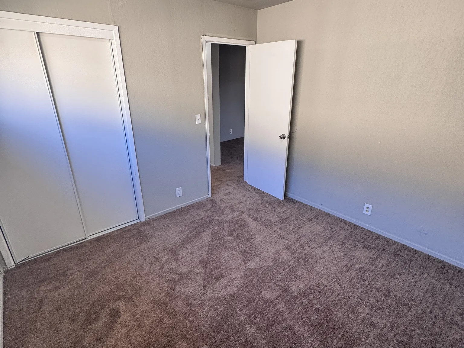 (420) 1079 81st Avenue - 7 — Photo 2