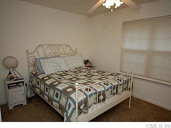 4th image of 124 Reid Ln
