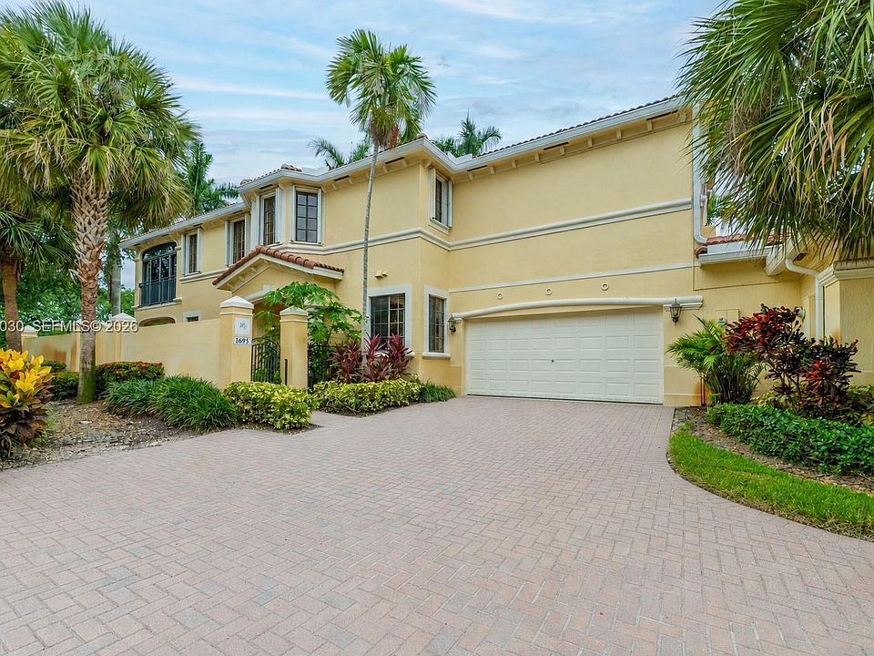 1st image of 1695 Passion Vine Cir #22-1