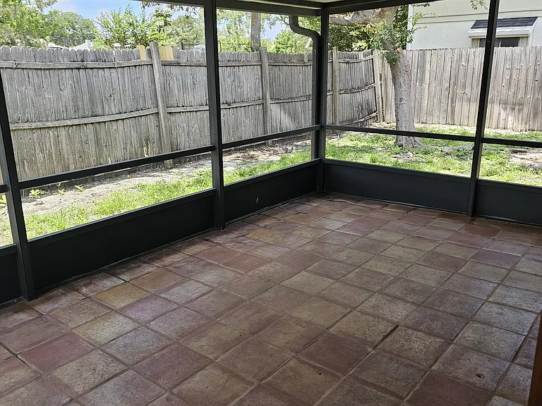 780 Ortona Ct — Photo 9