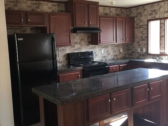5th image of 131 Hilbert Dr