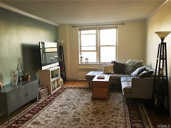 5th image of 4320 Van Cortlandt Park E APT 4T