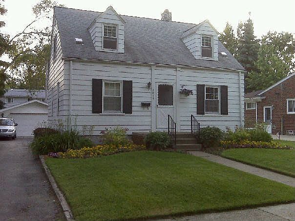 2nd image of 3015 Cumberland Rd