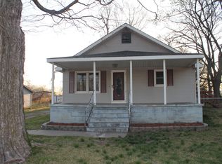1742 S Baker Blvd, Carthage, MO 64836