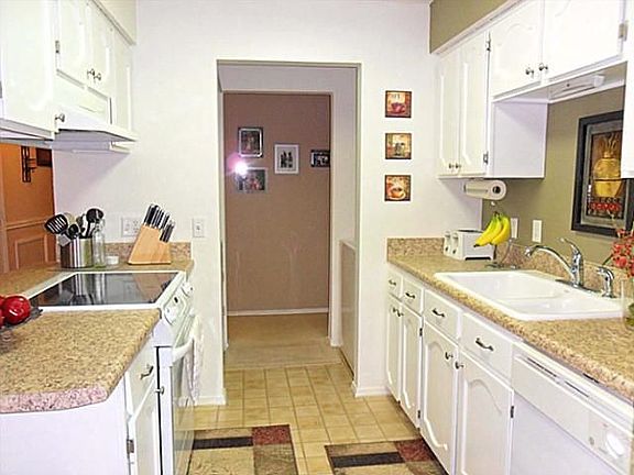 5th image of 5004 Celtic Ct