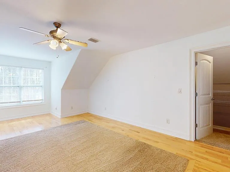 100 Sweetbriar Lakes Dr — Photo 49