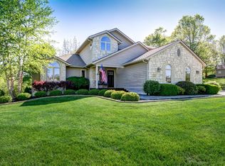 45 White Oak Dr, Granville, OH 43023