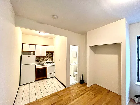 Rented by Hirsch Enterprises Incorporated | media 18