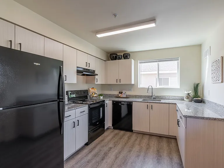 Cherry Springs Apartments — Photo 6