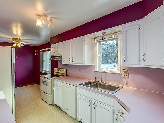 5th image of 1423 E Oakwood Ter