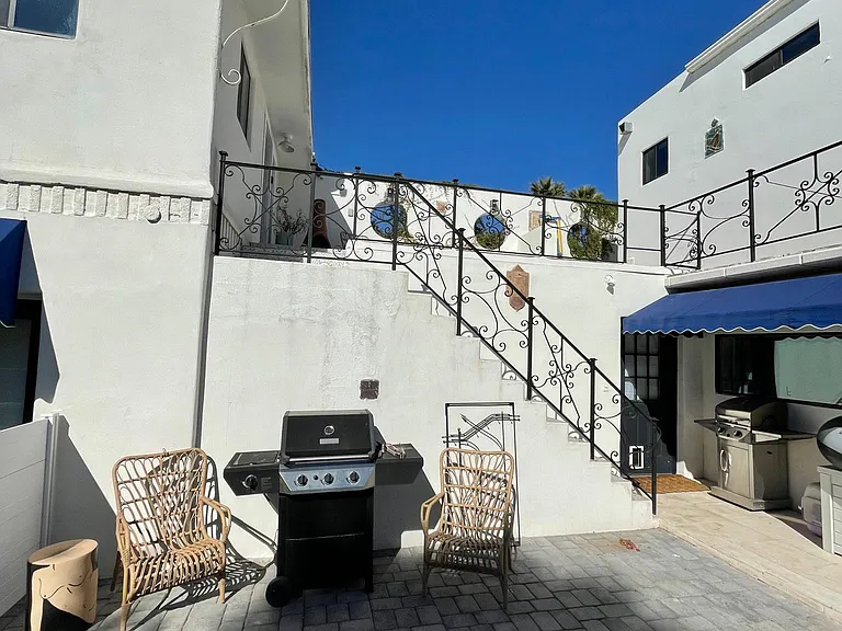 1804 N Palmcroft Way NW #C — Photo 14