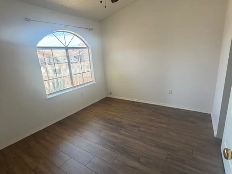 13985 Sandy Rock Dr — Photo 8