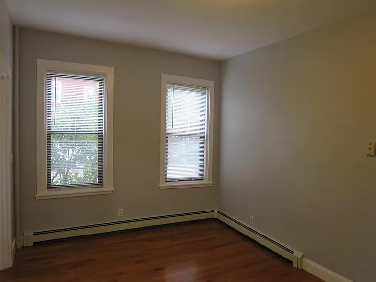 564 Putnam Ave #2L — Photo 7