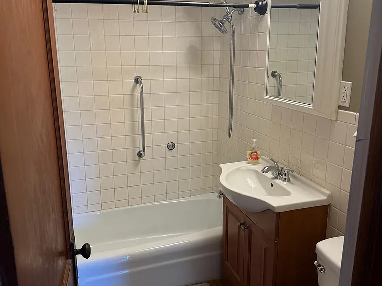 10 Dorchester Ave #1 — Photo 4