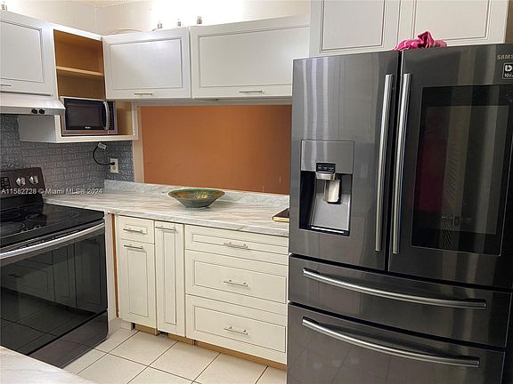 5th image of 4163 N Landar Dr #4163