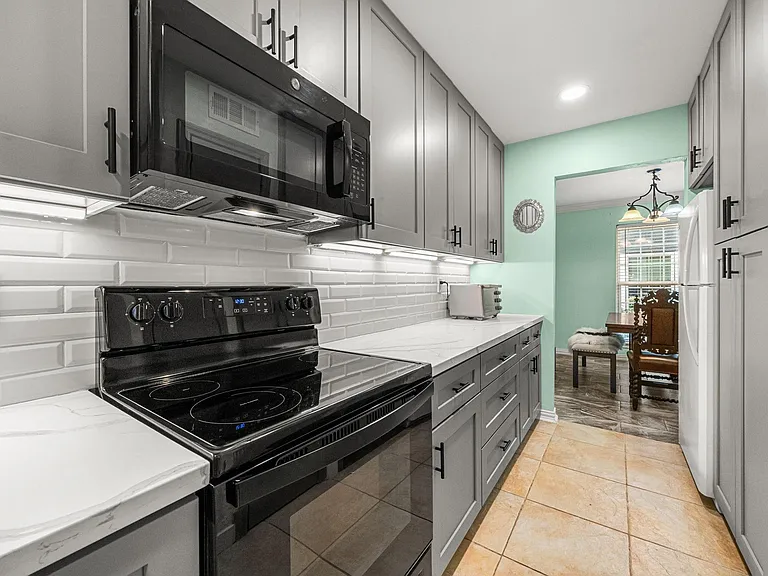 11515 Burdine St — Photo 13