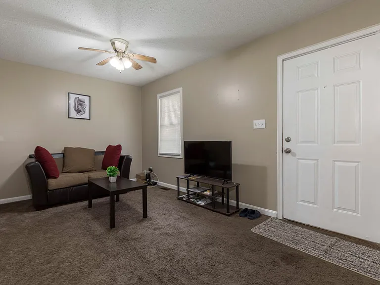 1214 S Preston St #2 — Photo 3