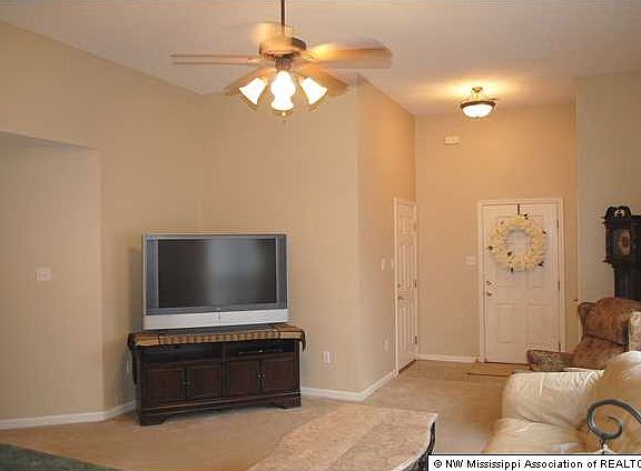 4th image of 5402 Pollard Dr