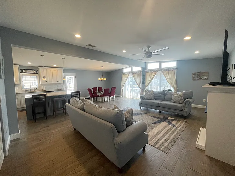 31 Parkway — Photo 8