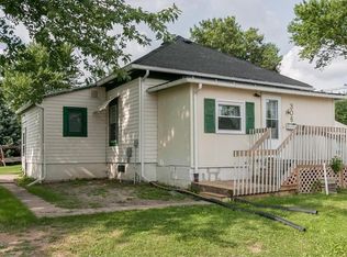306 Velvas St, Urbana, IA