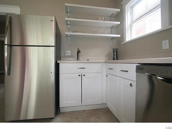 3rd image of 4428 Neosho St
