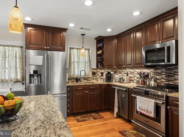 989 S Marshall St, Front Royal, VA 22630