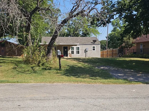 120 Marina View Ct, Weatherford, TX 76087