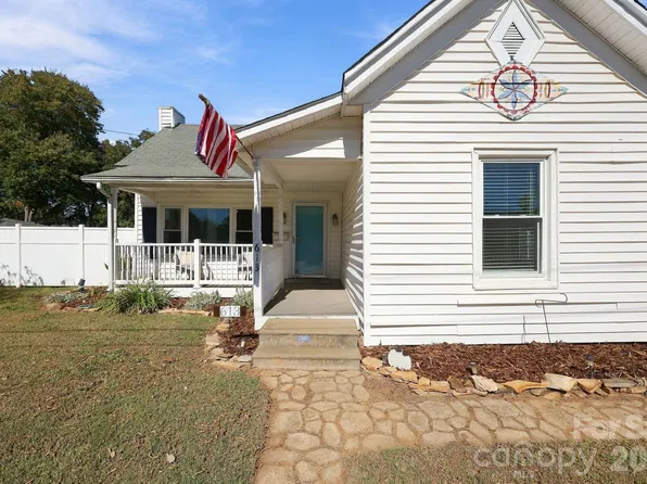 613 Salisbury St, China Grove, NC 28023