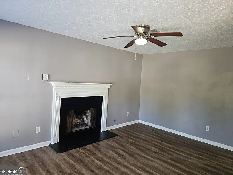 218 Preston Cir — Photo 10
