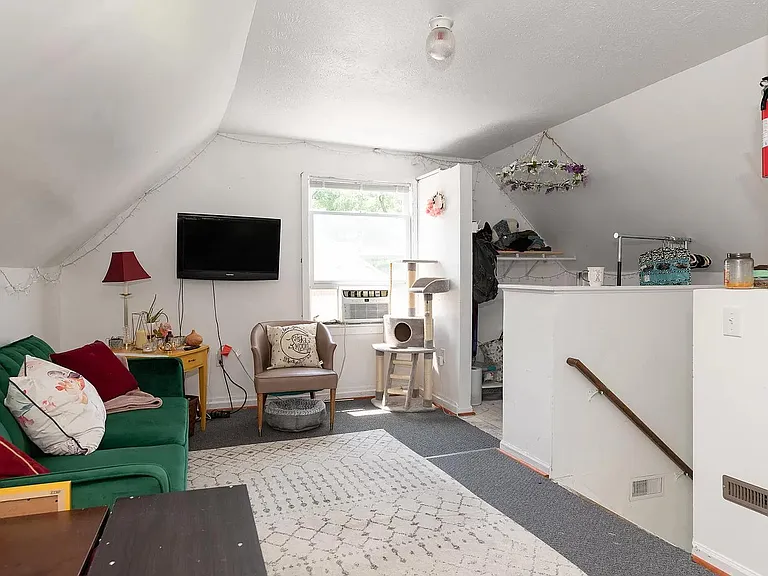 1227 Jefferson Ave — Photo 29